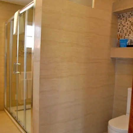 Fantastic For Family Gatherings, Optional Pool Heating, Free Air Con Wifi Quarteira
