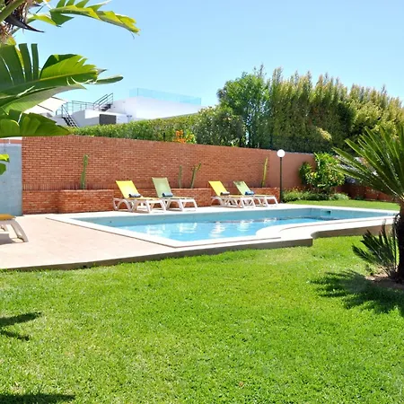 Fantastic For Family Gatherings, Optional Pool Heating, Free Air Con Wifi Vila