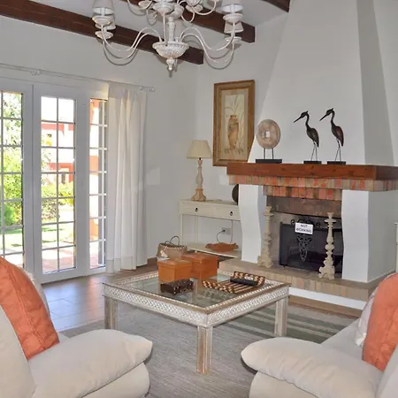 Fantastic For Family Gatherings, Optional Pool Heating, Free Air Con Wifi
