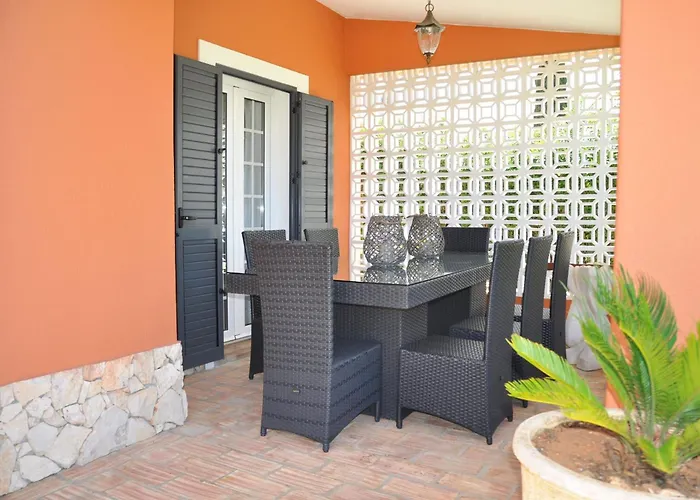 Villa Fantastic For Family Gatherings, Optional Pool Heating, Free Air Con Wifi *