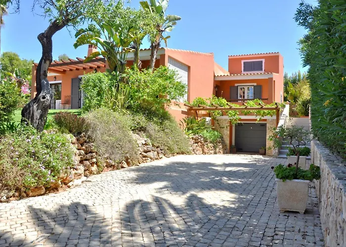 Fantastic For Family Gatherings, Optional Pool Heating, Free Air Con Wifi * Quarteira