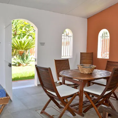 Villa Fantastic For Family Gatherings, Optional Pool Heating, Free Air Con Wifi Vilamoura